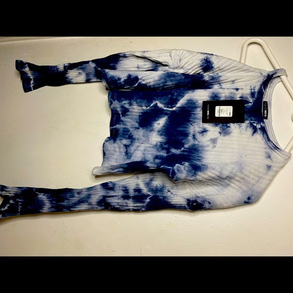 Tie dye crop top one arm full sleeve… - Picture 1 of 3